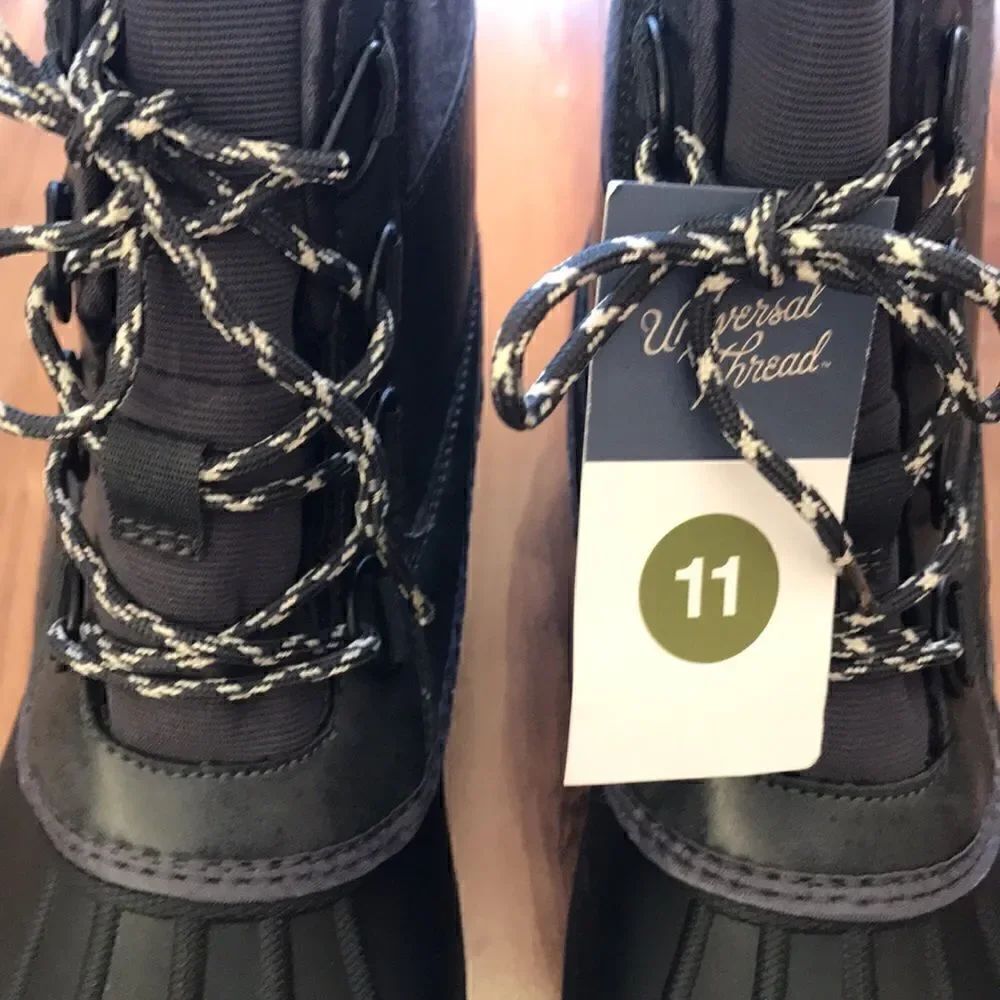 NEW Universal Thread Duck Boots - Picture 4 of 8